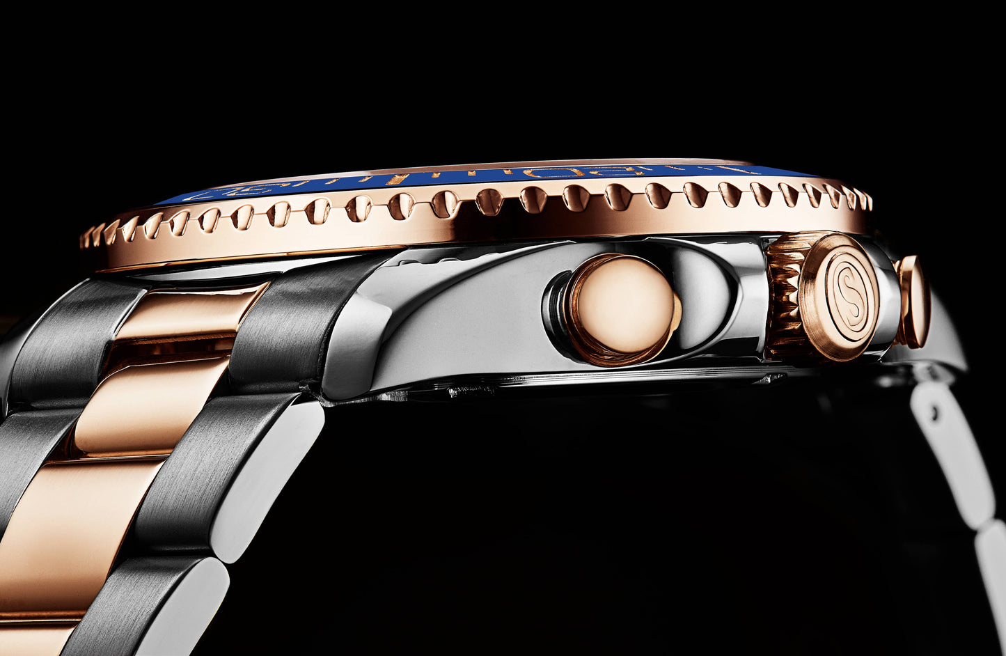 Brigadier Quartz 3966 Chronograph 42mm Diver White Dial / Blue Bezel / 2 Tone Rose Bracelet