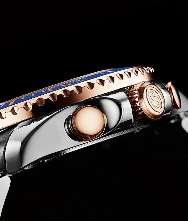 Brigadier Quartz 3966 Chronograph 42mm Diver White Dial / Blue Bezel / 2 Tone Rose Bracelet